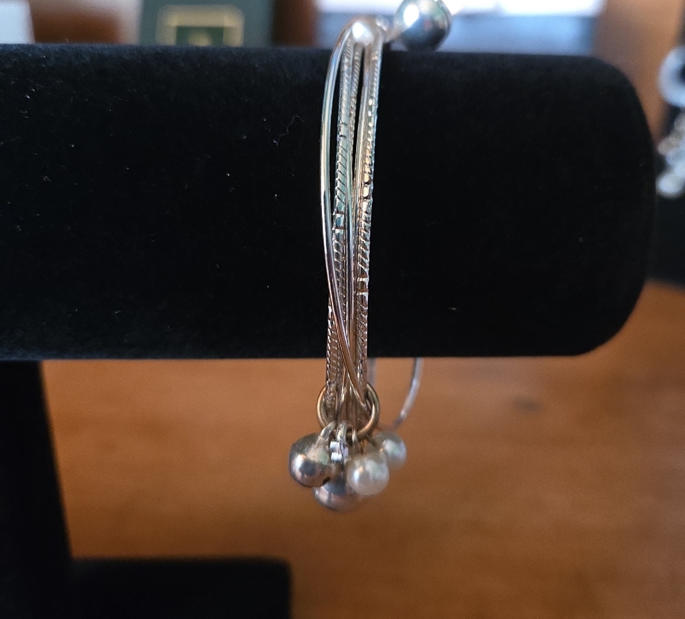 Elegant Silver Bangle Bracelet